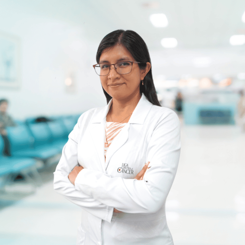 Urcia Esteves, Paula Estefania