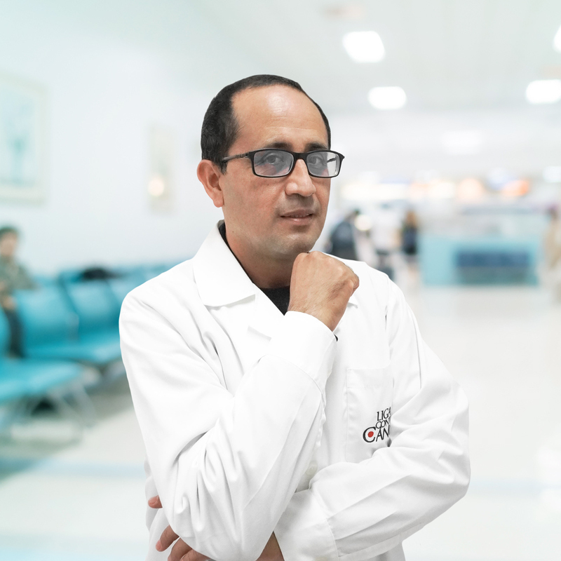 Dr. Carrera Araujo Jhony Ever