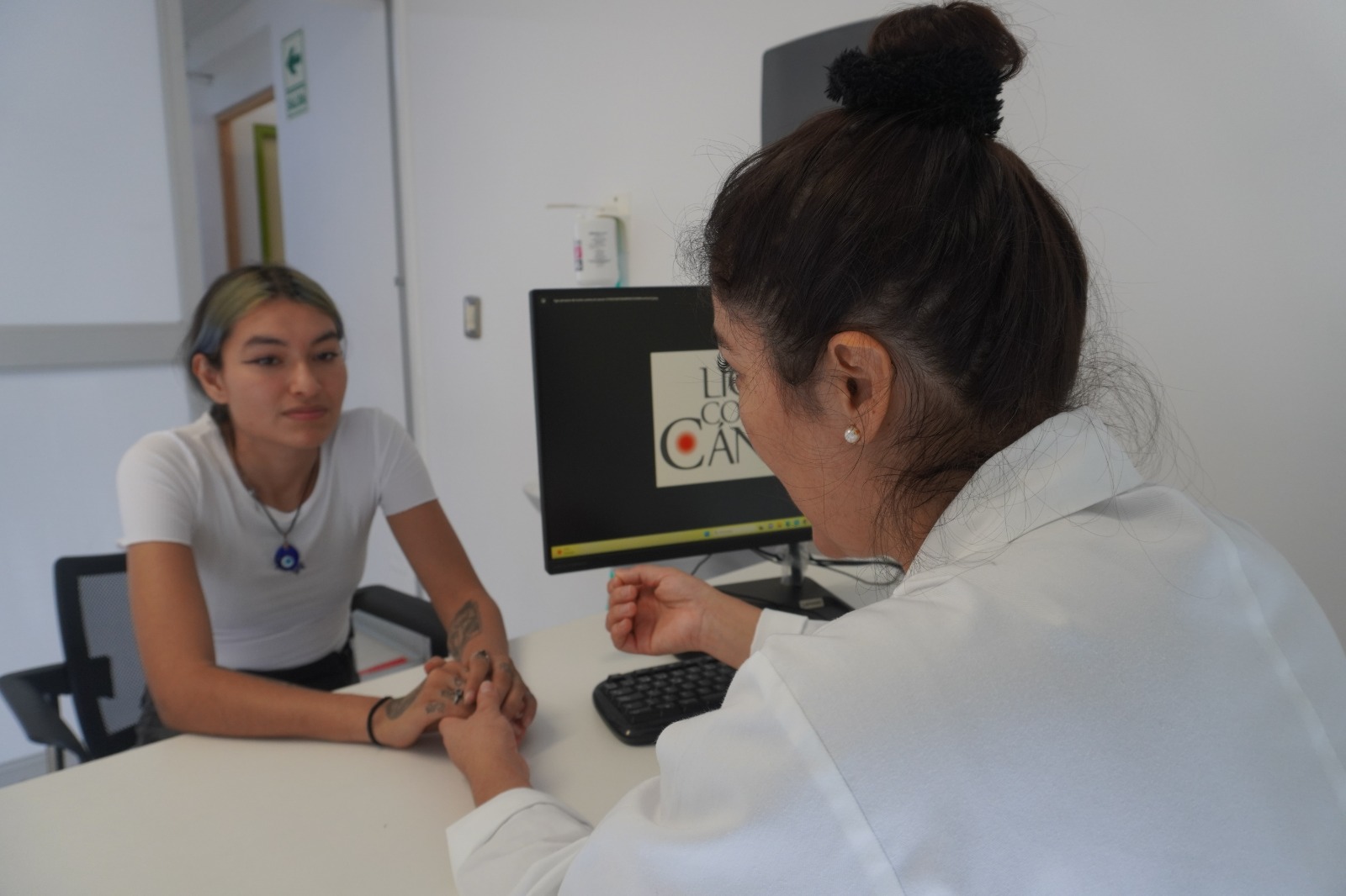 Liga Contra el Cáncer: Psicóloga te enseña cómo actuar ante una persona que es diagnosticada con cáncer